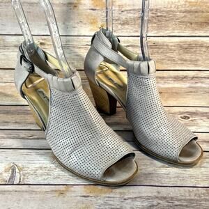 Paul Green Womens Taupe Perforated Leather Peep Toe Stacked Wooden Heel Shoes 10